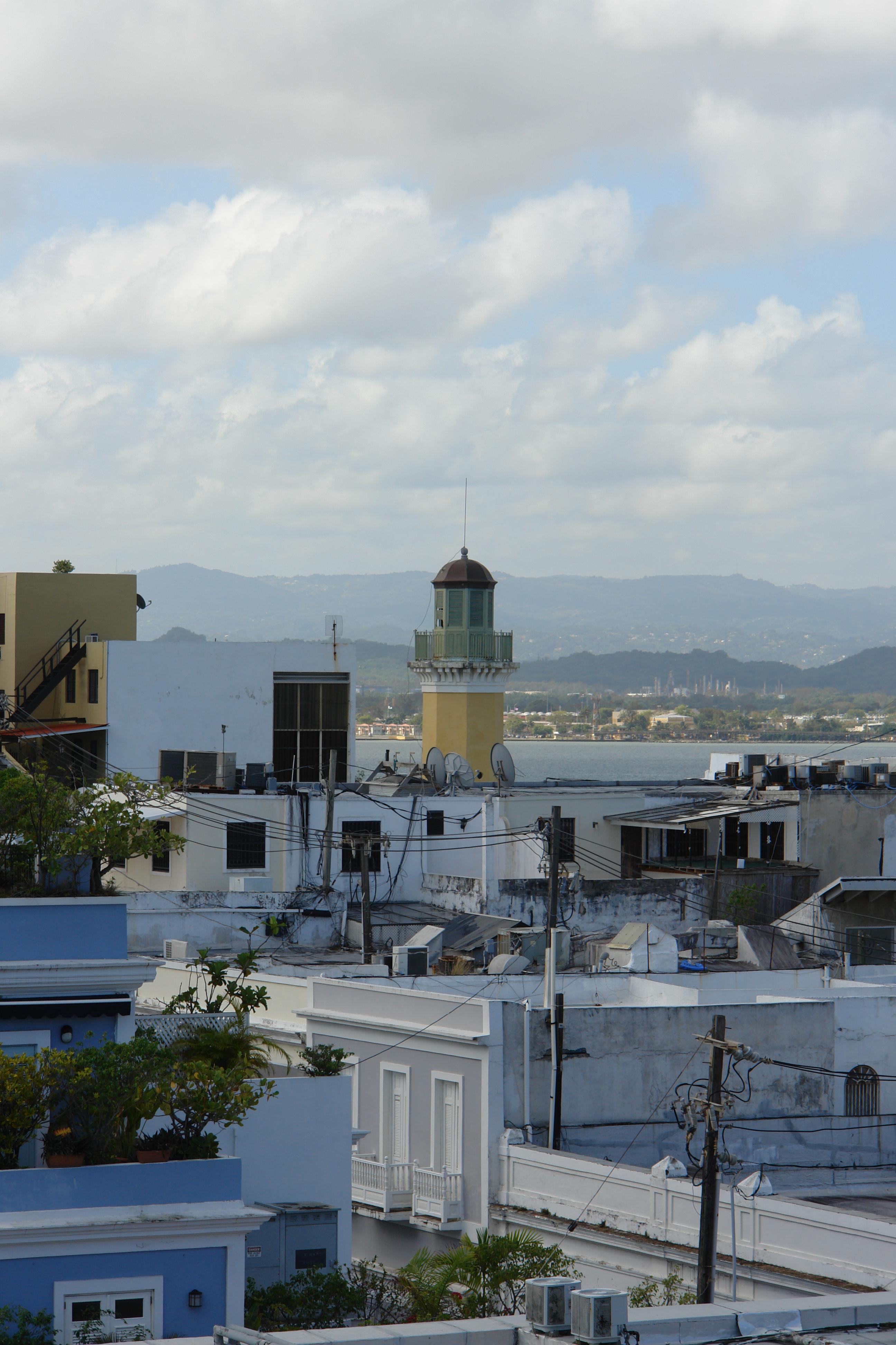 Calle de la Fortaleza 56 - Antigua Real Audiencia - Conservatorio De Artes Del Caribe - San Juan (Viejo San Juan) - 2011 00100
